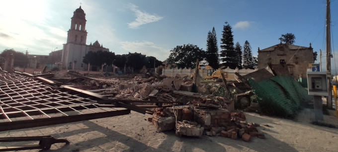 Jardin de Niños Celso Vizcaino demolido bajo las ordenes de Daniel Carrion y Alejandra Michel Munguia