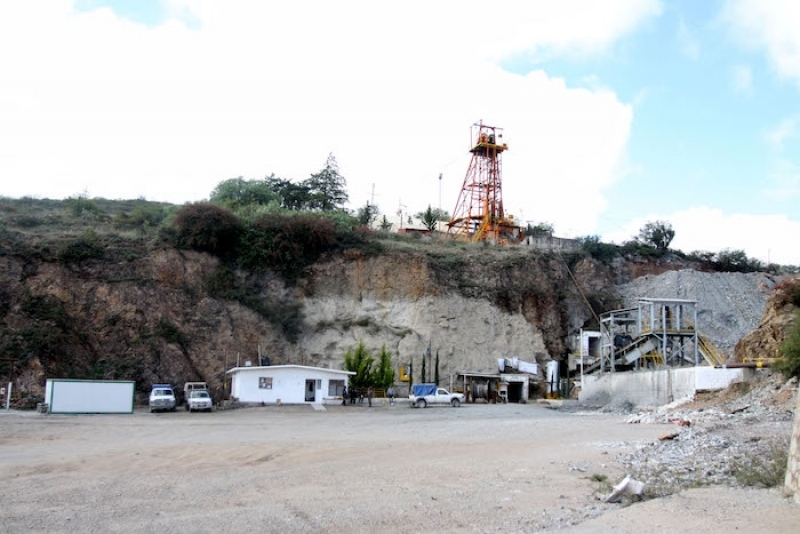 Municipios de Guerrero en contra de Minera canadiense que explota oro, plata y zinc del cerro San Juan Tépetl.