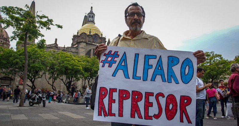 Continuan las protestas en Jalisco contra el alza en transporte público
