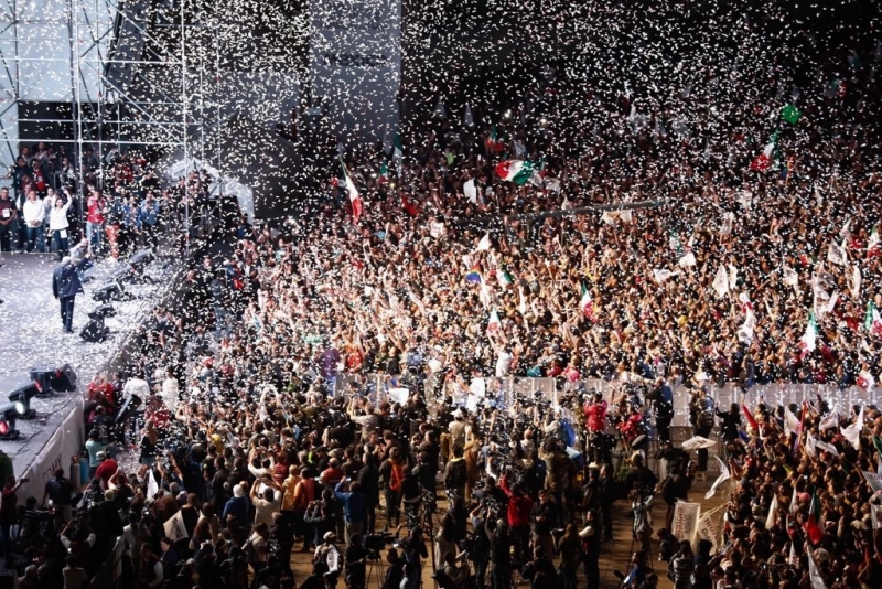 Millones de mexicanos festejan el triunfo de Lopez Obrador