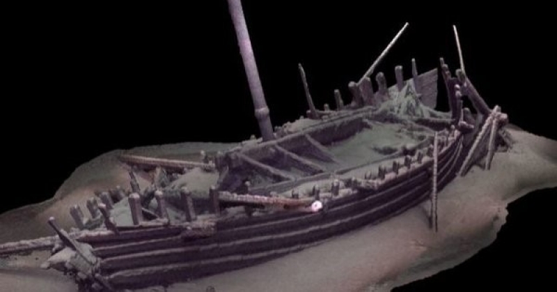 Encuentran un barco intacto de 2.400 años en el mar Negro