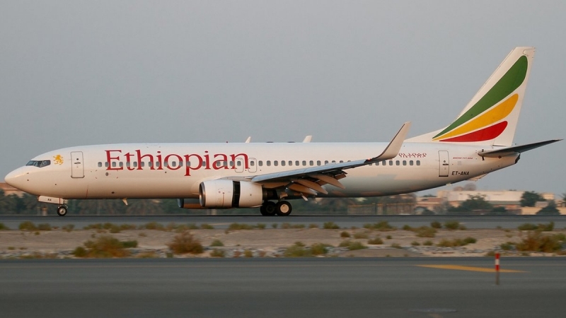 Se estrella un avión nuevo de pasajeros Boeing 737 de Etiopía cuando volaba a Kenia