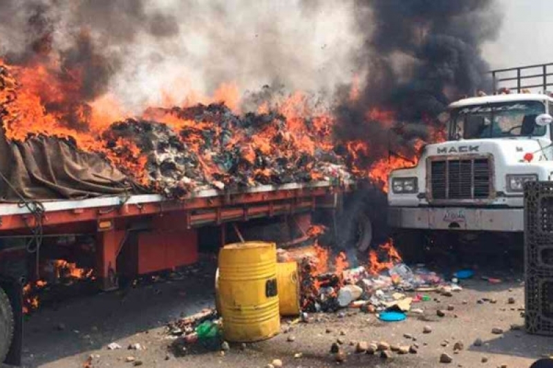 The New York Times demuestra que un seguidor de Guaidó provocó el incendio del camión con ayuda humanitaria