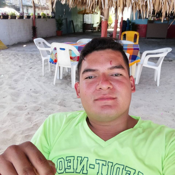 Hugo Hernandez amanaza de muerte a reporteros de Acontecer