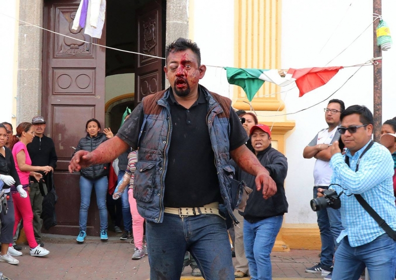 Estalla la violencia durante desalojo de alcaldía en Ixtenco