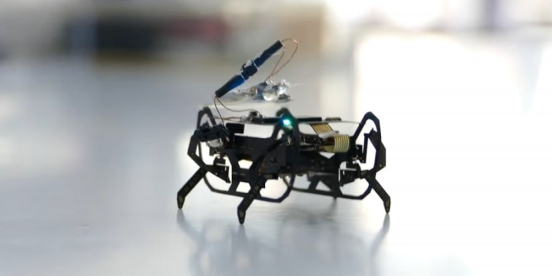 Rolls-Royce está construyendo robots cucaracha para reparar motores de aeroplanos