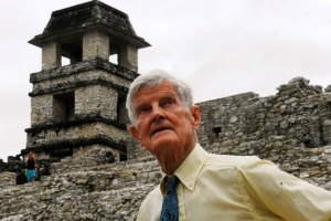 Muere Ian Alastair Graham, especialista en la cultura maya