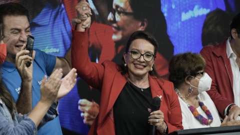 Arrasa la izquierda en las elecciones presidenciales en Honduras: Xiomara Castro aventaja con mas 30% a el candidato derechista Nasry Asfura.