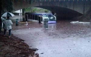 Vielve a inundarse Guadalajara, culpan a Alfaro de los daños ocasionados
