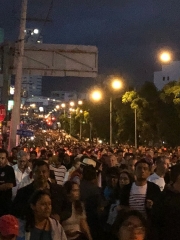 Miles de personas marchan en repudio al fraude y la violencia electoral en Puebla