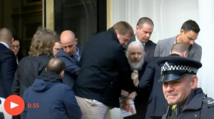 Julian Assange, el cofundador de Wikileaks arrestado en Londres 