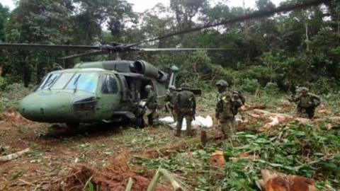 El presidente de Colombia Ivan Duque ordena bombardear aldea de indigenas, 4 niños muertos