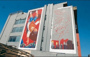 Colectivo CALLADITOS elabora particular mural para el Hotel Fenix