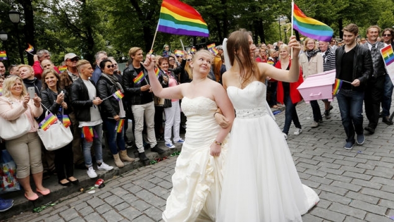 Bolivia legaliza matrimonio transexual y transgénero